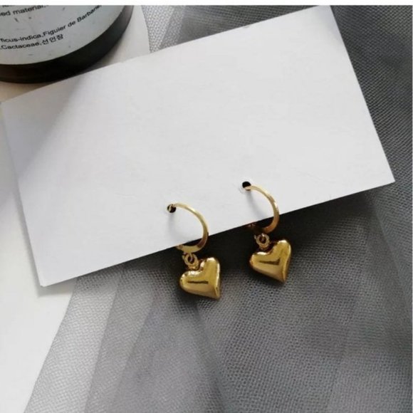 Gold plated heart dangle earrings - Picture 5 of 6